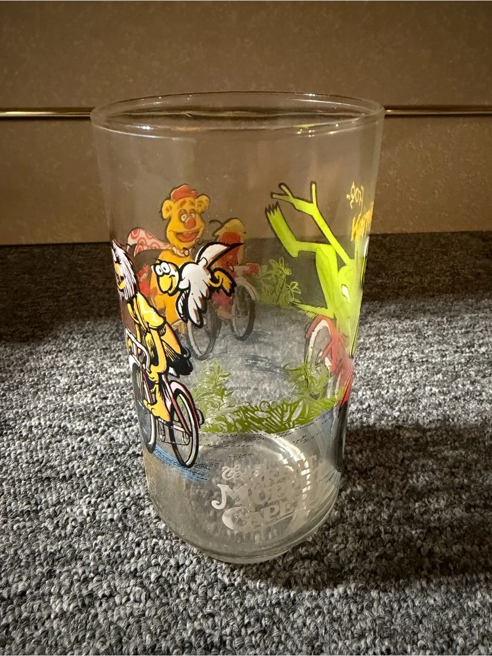 McDonald's 1981 The Great Muppet Caper Character Glass - Kermit & Friends